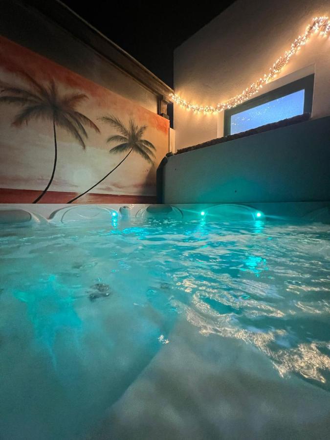 Casa Orilla! Beautiful Private Holiday Villa With Hot Tub 拉·奥利瓦 外观 照片