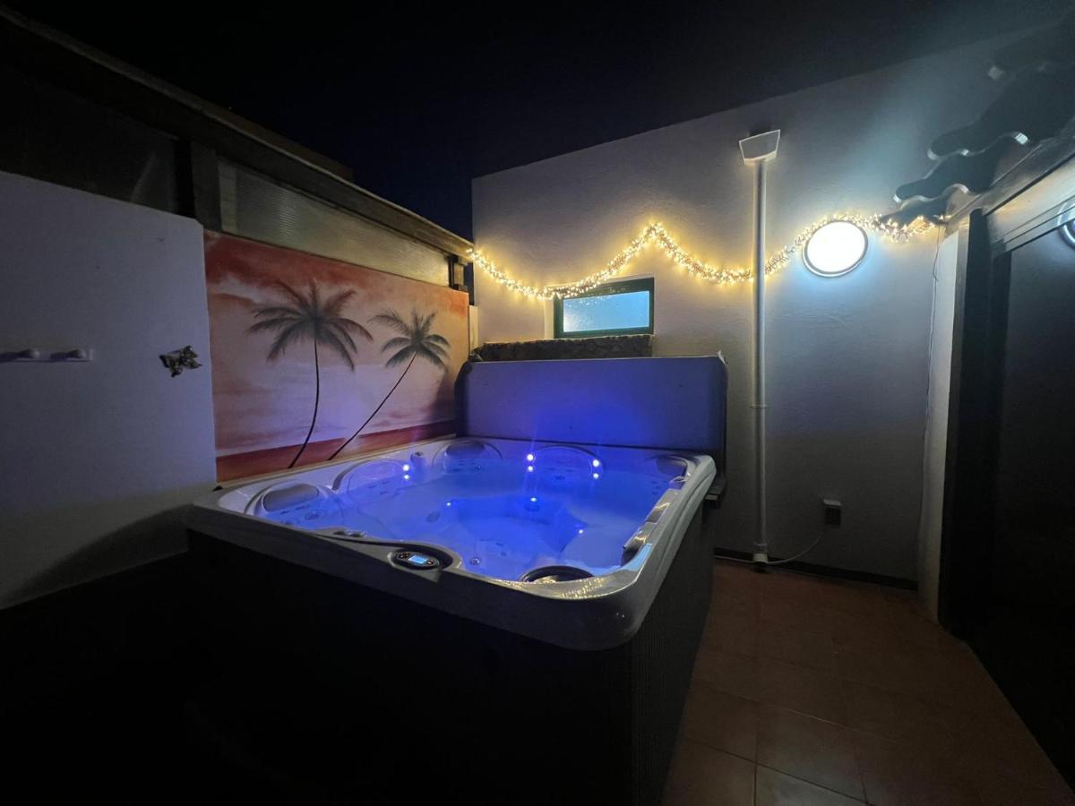 Casa Orilla! Beautiful Private Holiday Villa With Hot Tub 拉·奥利瓦 外观 照片