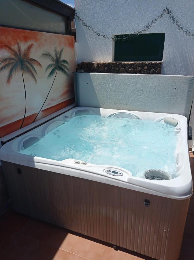 Casa Orilla! Beautiful Private Holiday Villa With Hot Tub 拉·奥利瓦 外观 照片