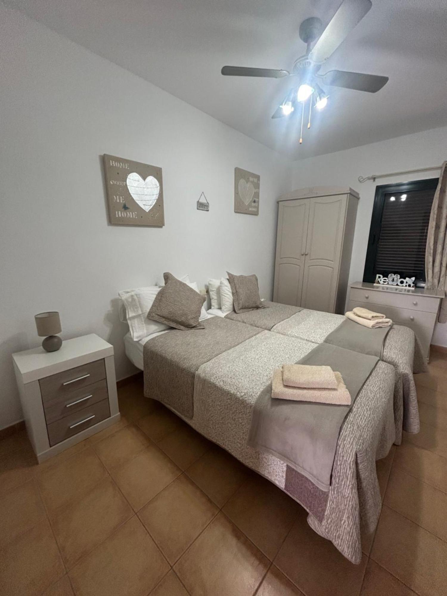 Casa Orilla! Beautiful Private Holiday Villa With Hot Tub 拉·奥利瓦 外观 照片