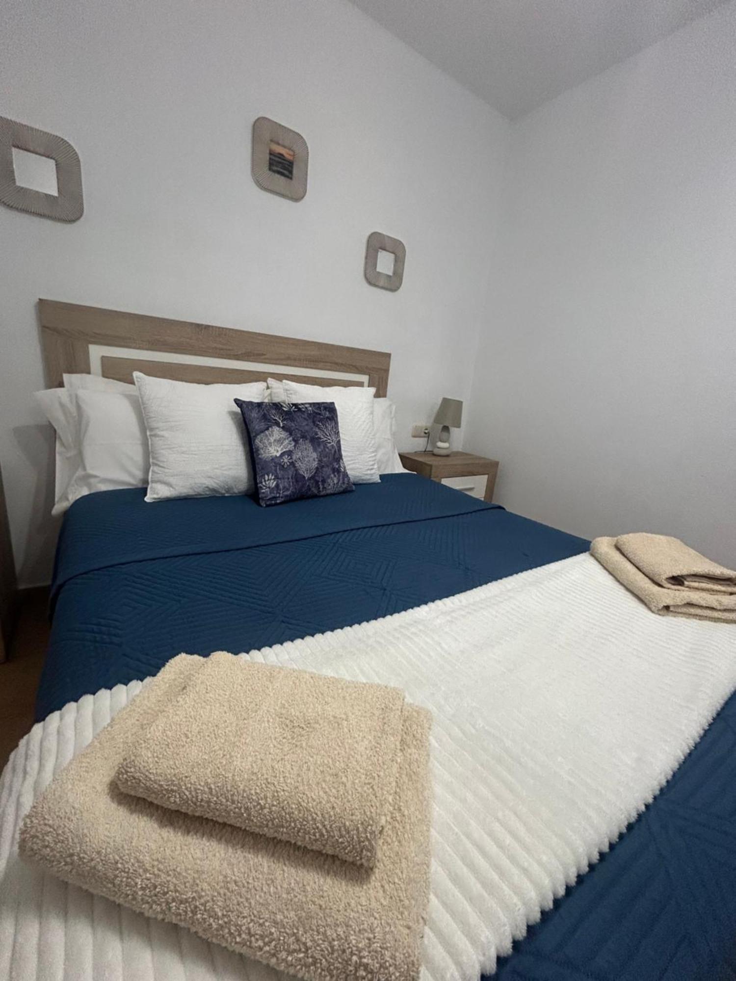 Casa Orilla! Beautiful Private Holiday Villa With Hot Tub 拉·奥利瓦 外观 照片